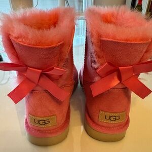 UGG MINI BAILEY BOW II BOOTS, PINK ROSE (PKRS), WOMEN'S SIZE 8